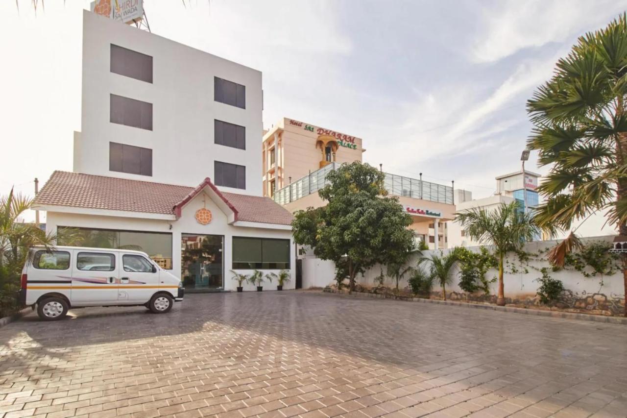 Hotel Shirdi Sai Wada Екстер'єр фото