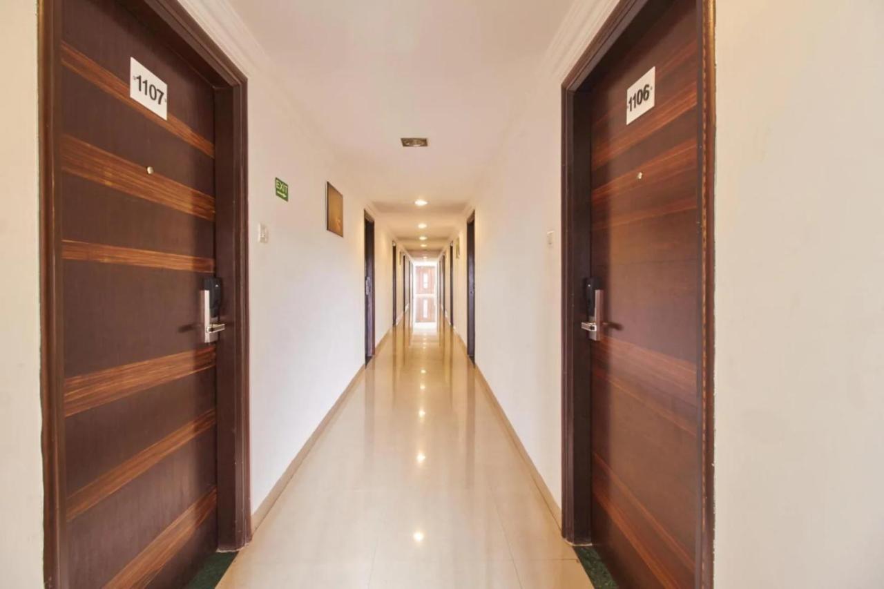 Hotel Shirdi Sai Wada Екстер'єр фото